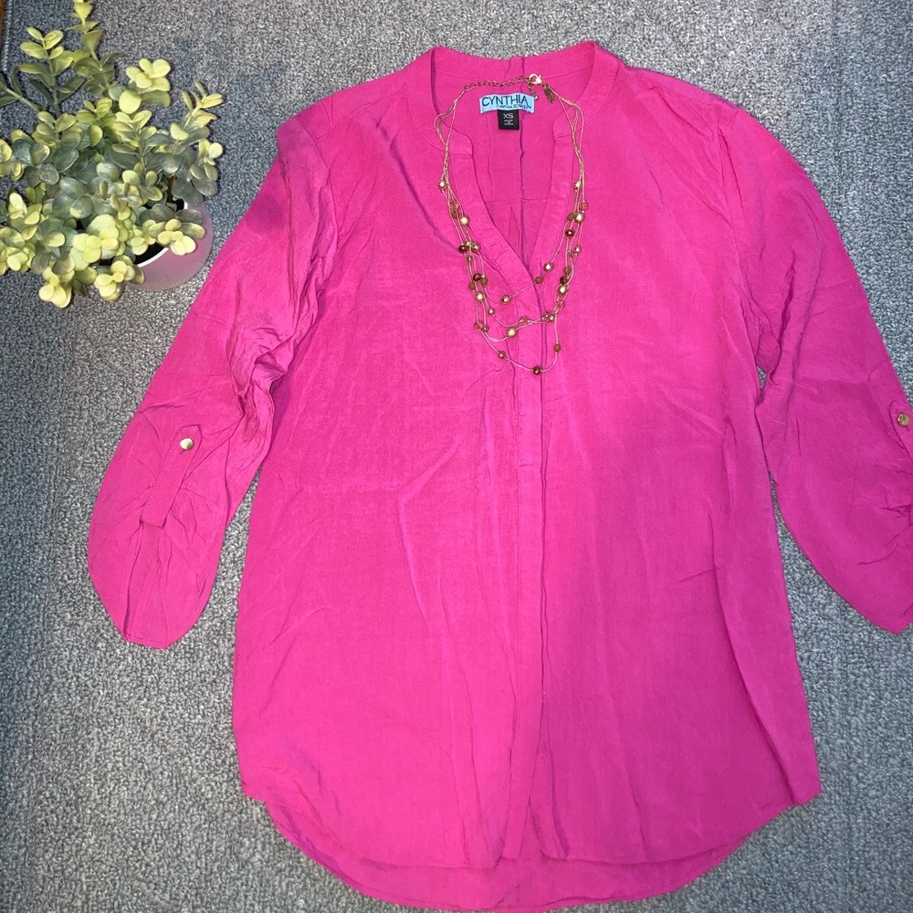 CYNTHIA ROWLEY BLOUSE SIZE XS LIKE NEW 🌟